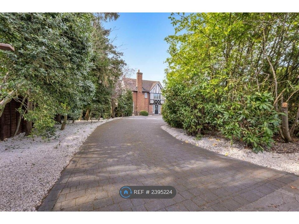 Property photo 1 of 16 Entrance