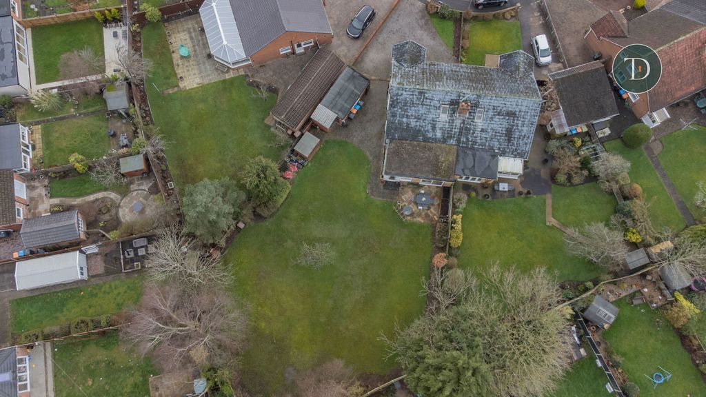 Property photo 3 of 32