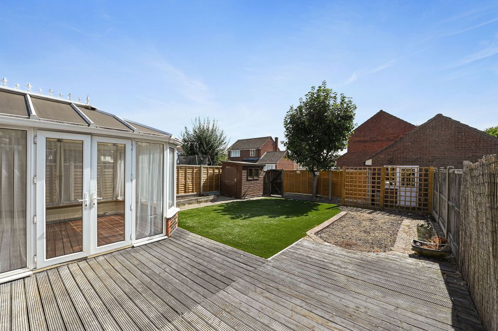 Property photo 3 of 27