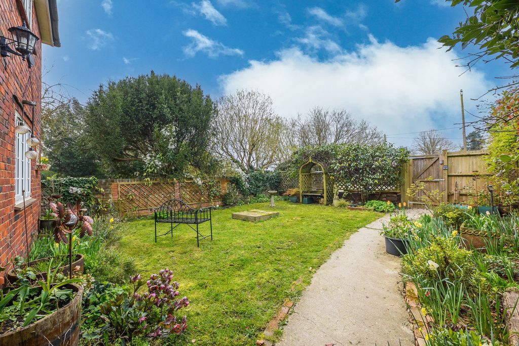 Property photo 3 of 22