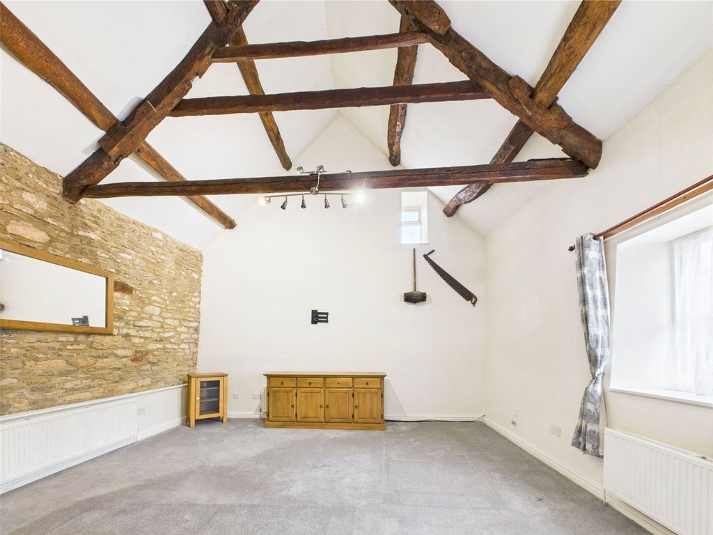 Property photo 2 of 12 Reception