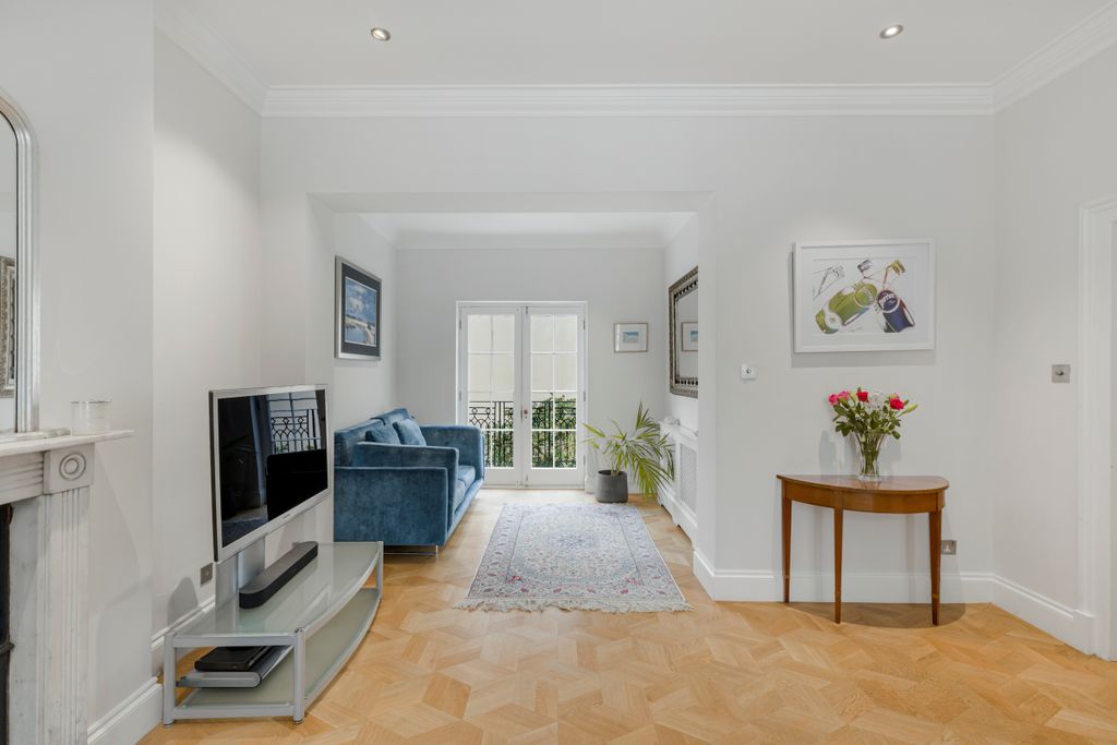 Property photo 3 of 20