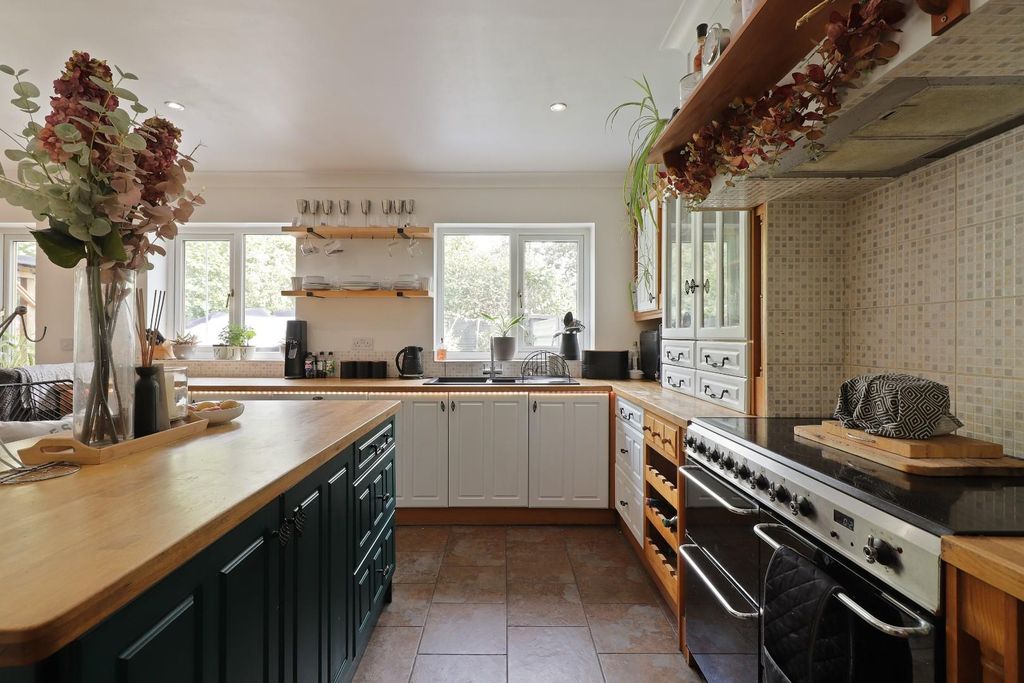 Property photo 3 of 24 Img_1732_1.Jpg