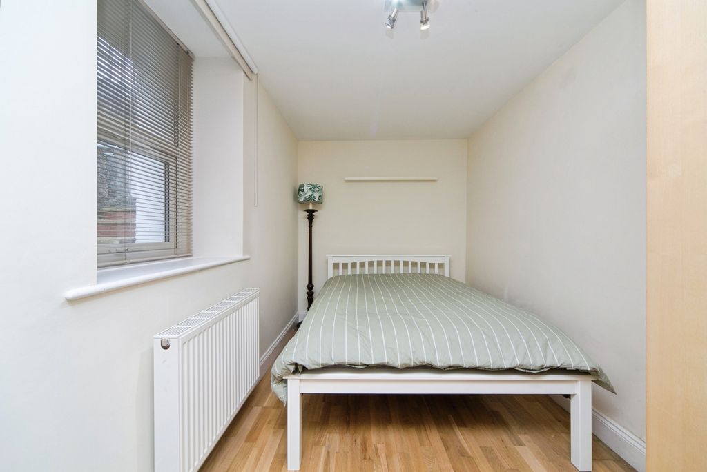 Additional image 8 of 2 bed flat for saleAbbey Road, Llandudno, Conwy LL30