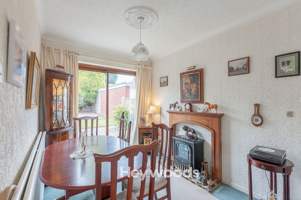 Property photo 3 of 26