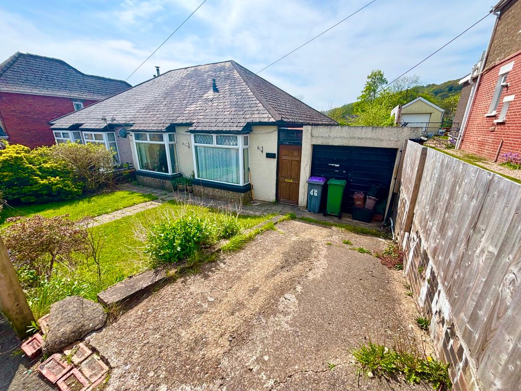 Property photo 2 of 38