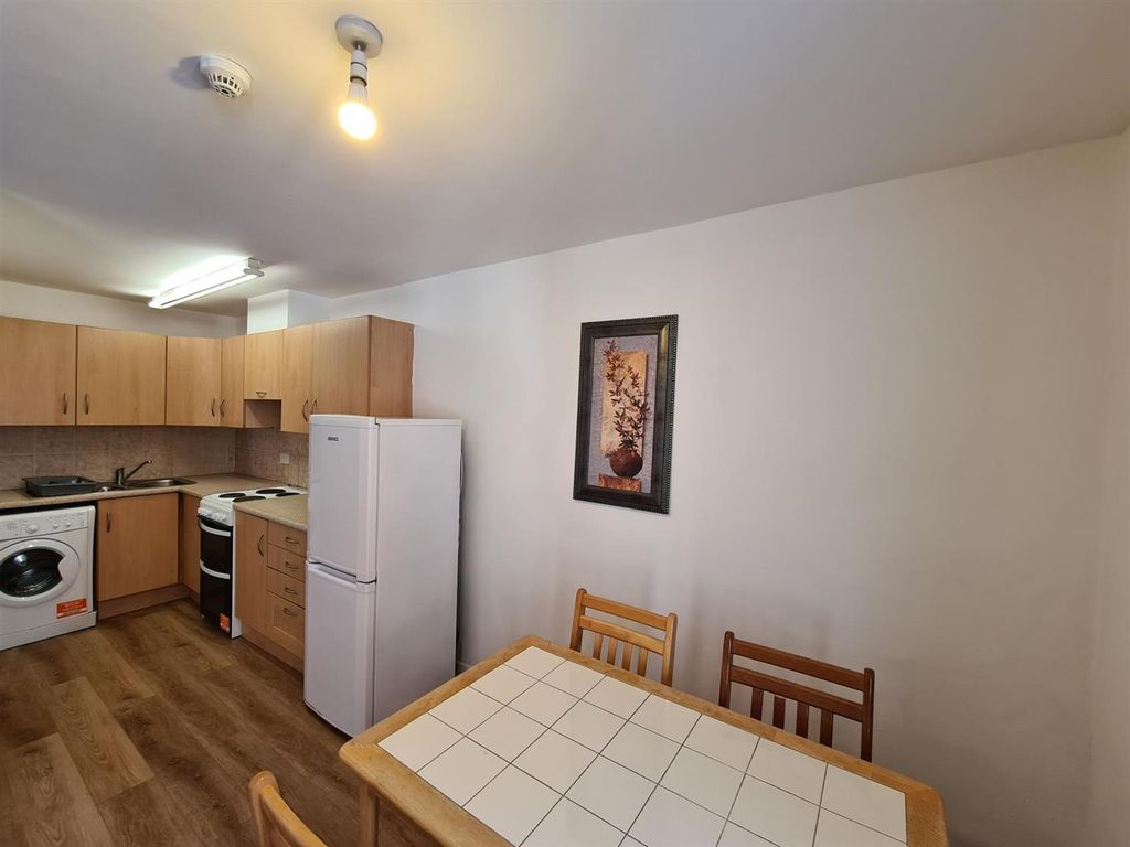 Property photo 1 of 11 1000024977.Jpg