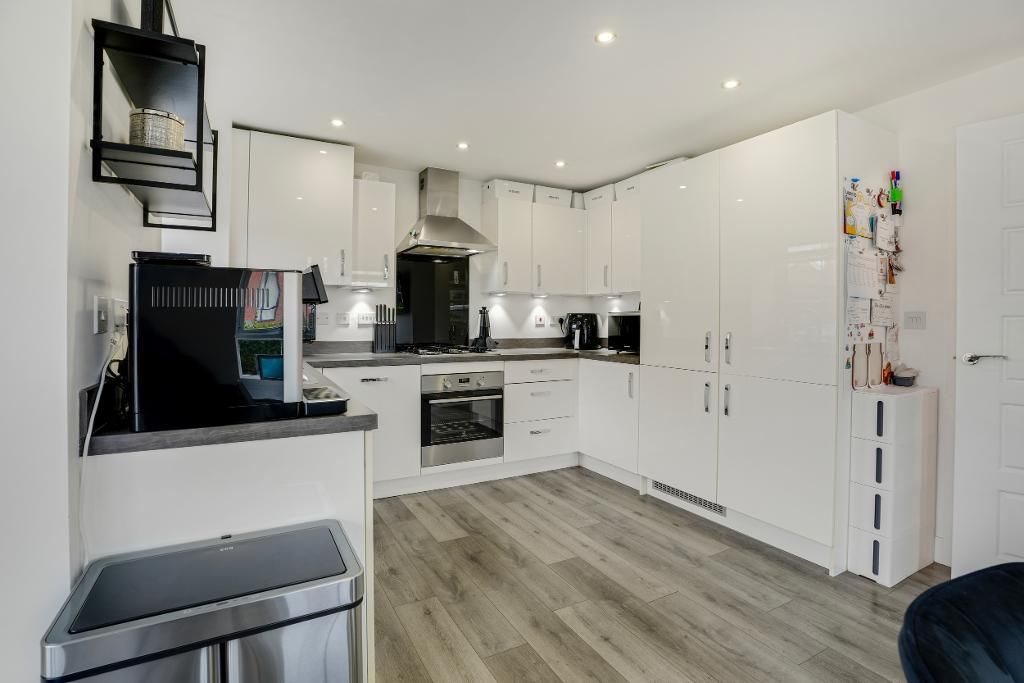 Property photo 3 of 30 Photo 3