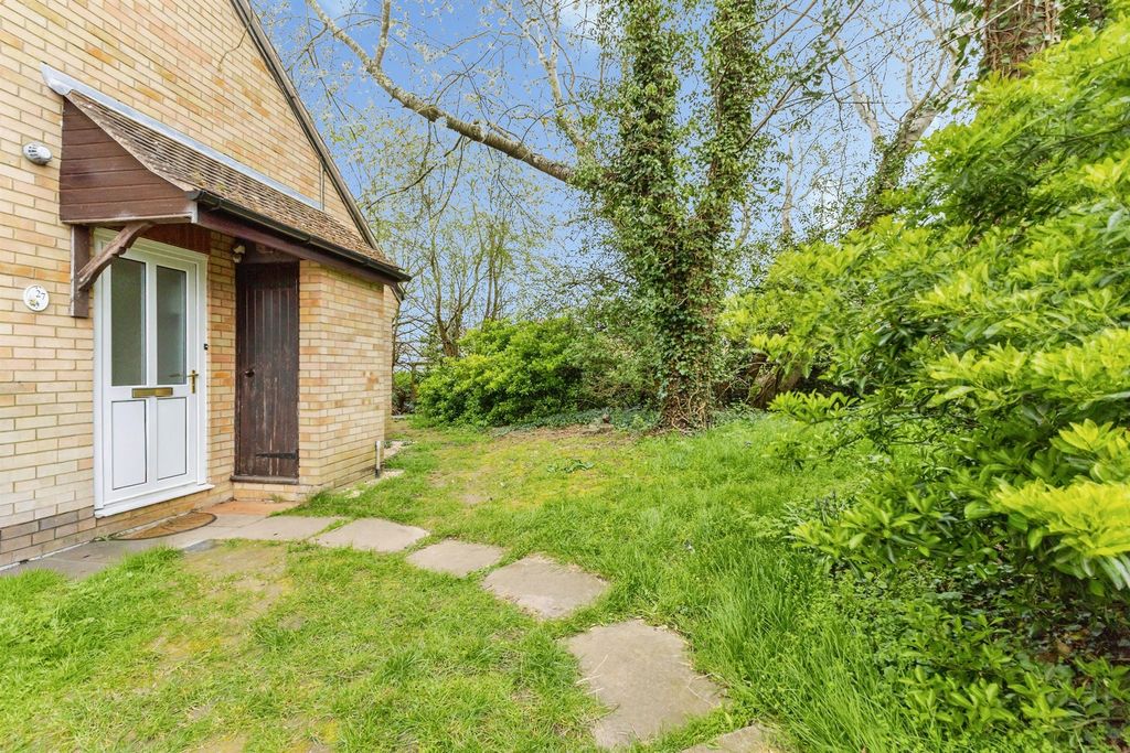 Property photo 1 of 16