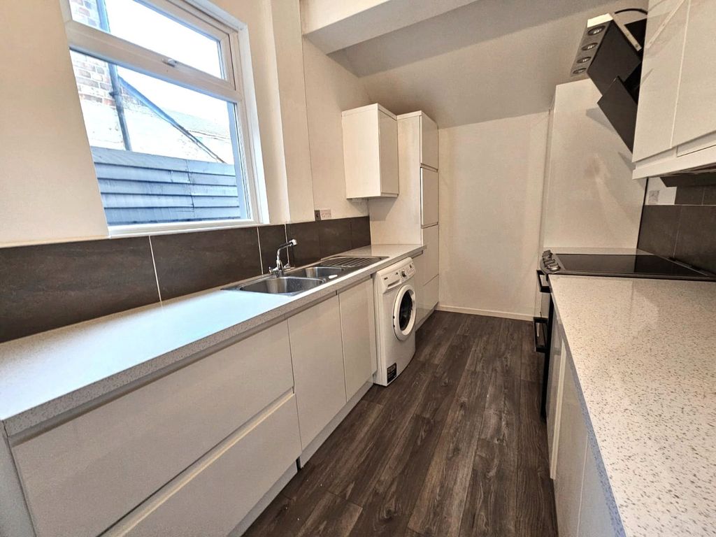 Property photo 3 of 11 Picture No. 05