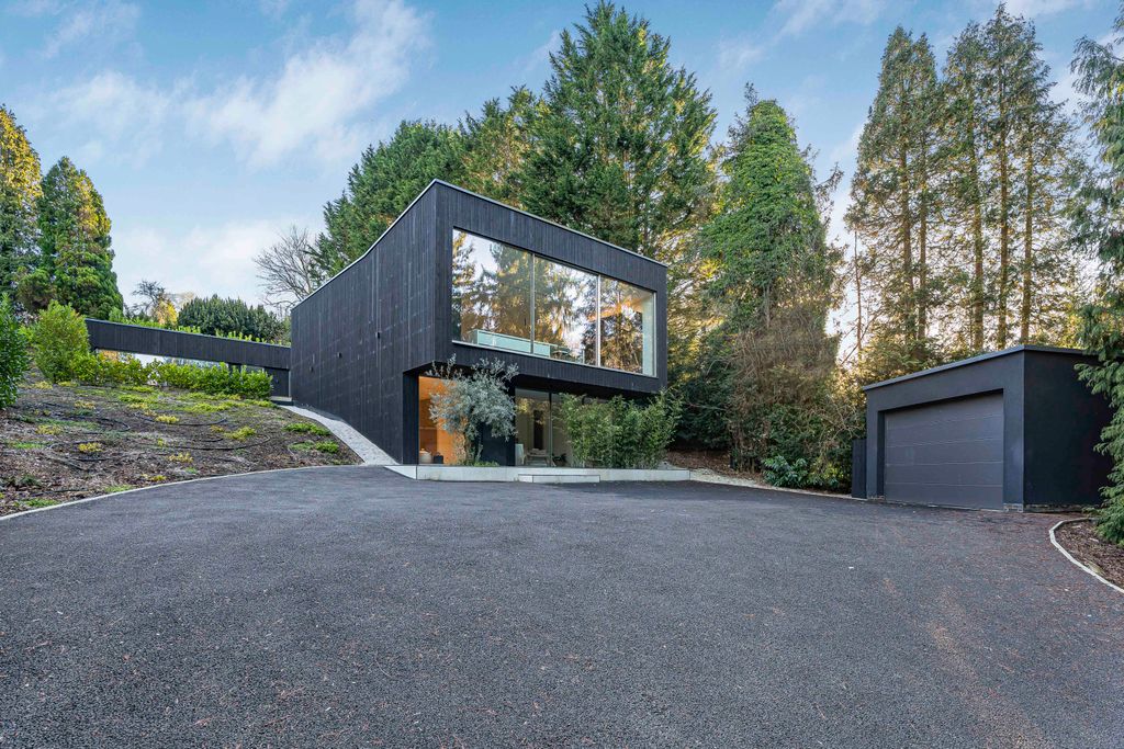 Property photo 1 of 32 Front