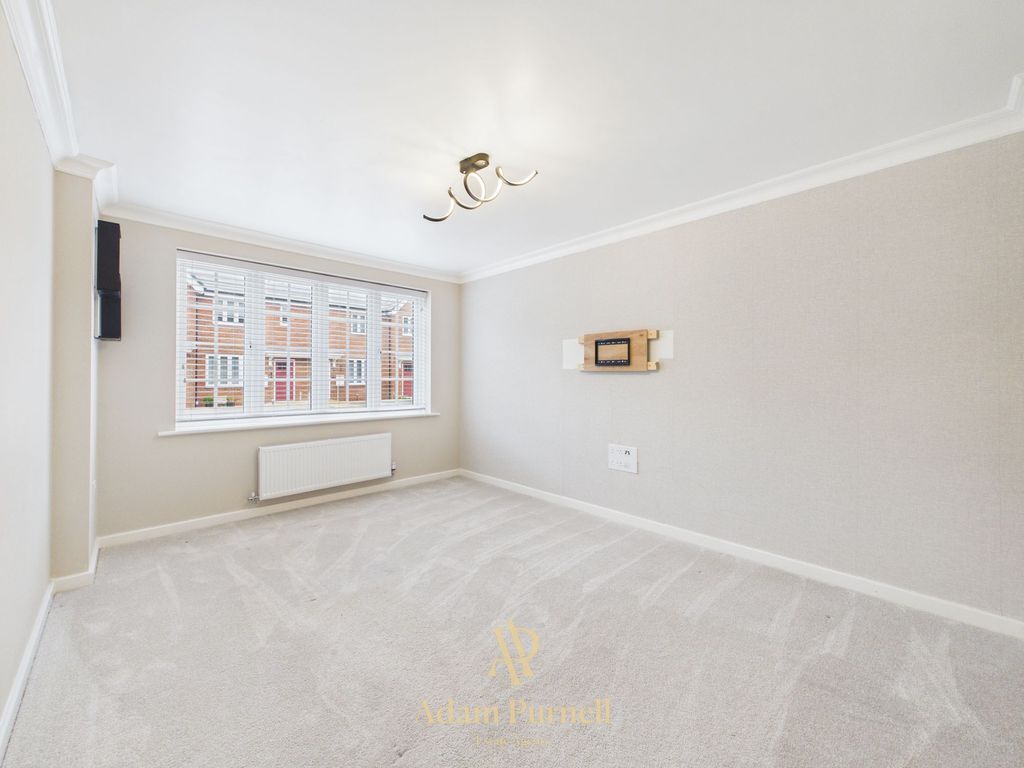 Property photo 3 of 28