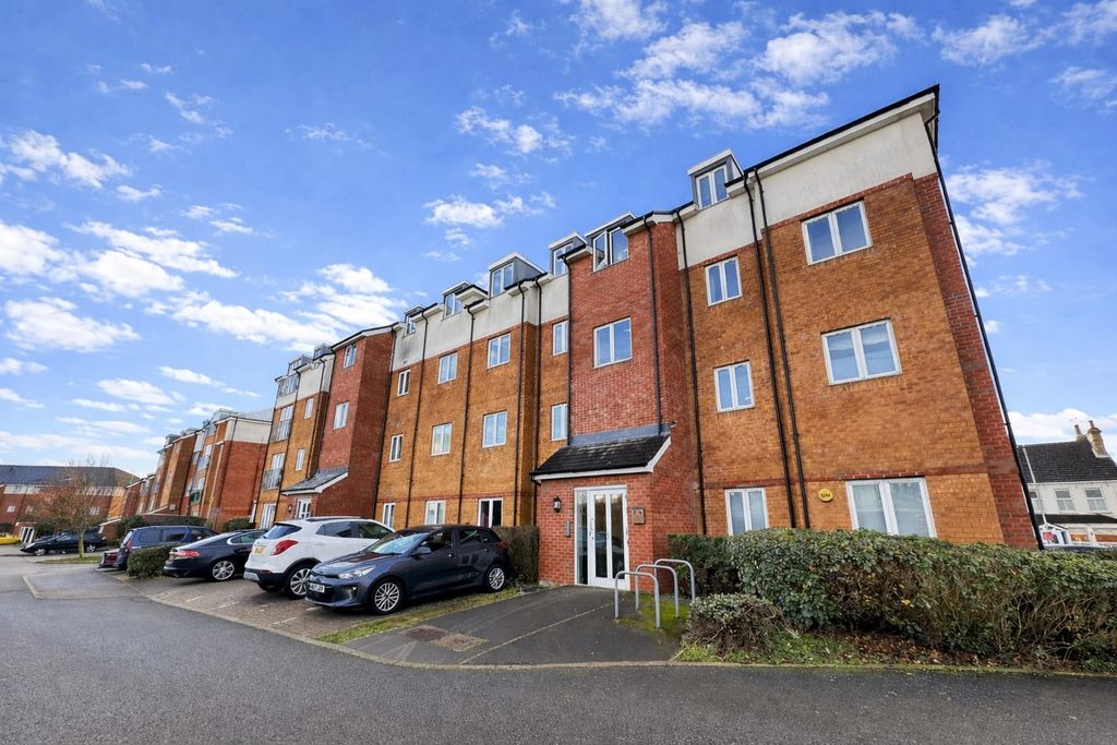 Property photo 1 of 7 4781320