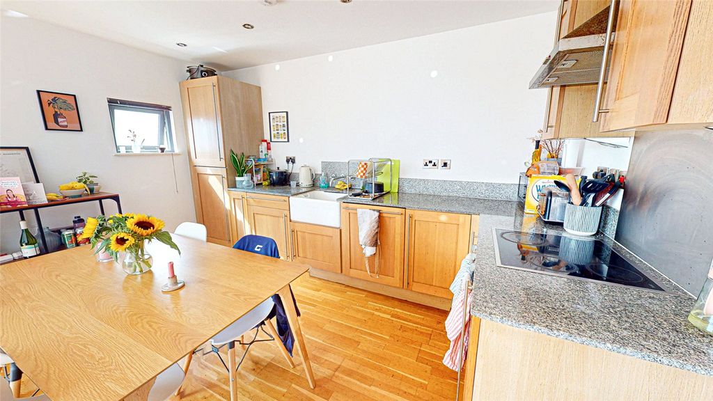Property photo 3 of 10 Picture No. 05