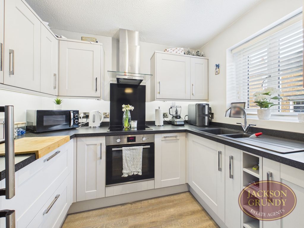 Property photo 3 of 10 Church Street