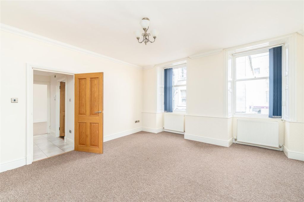 Property photo 3 of 12 Flat_1-03.Jpg
