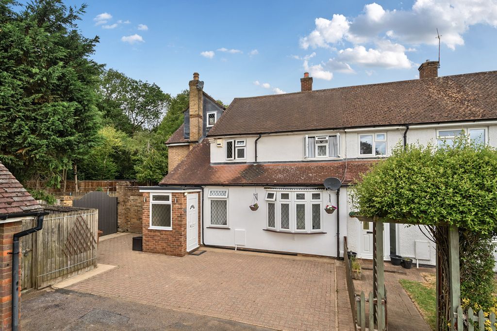 Property photo 1 of 37 1324841-2-6874F21...