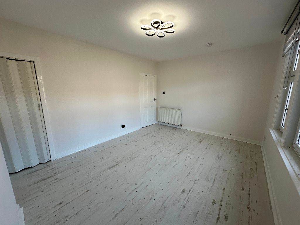 Property photo 3 of 9 Photo 3