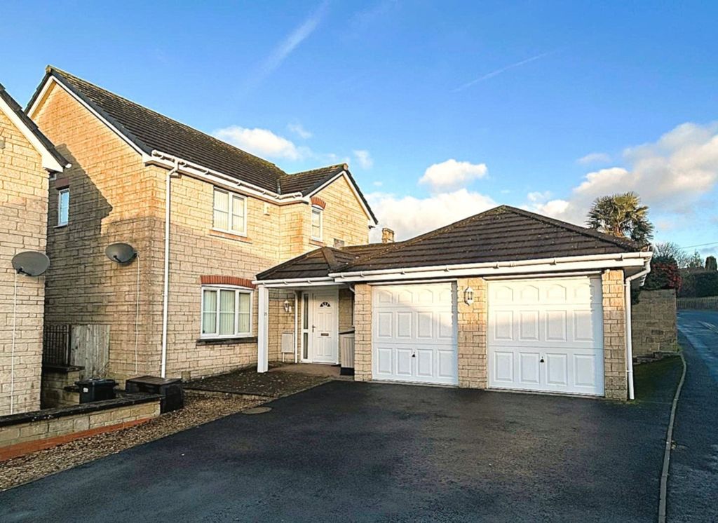 Property photo 1 of 16 Main