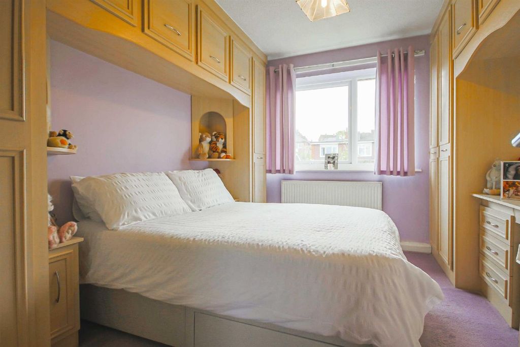 Property photo 3 of 12 4.Jpg