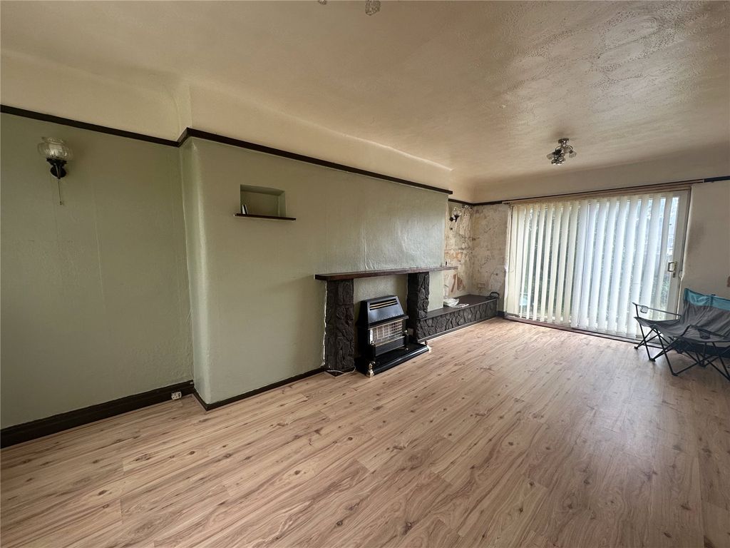 Property photo 3 of 10 Picture No. 13