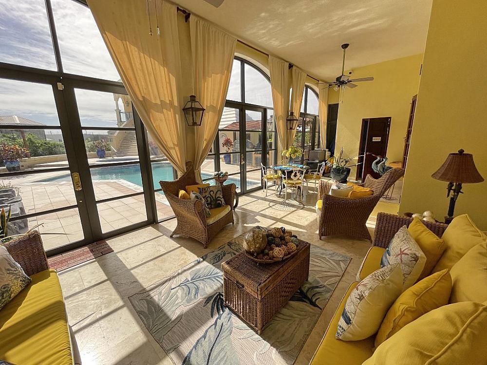 Property photo 2 of 29