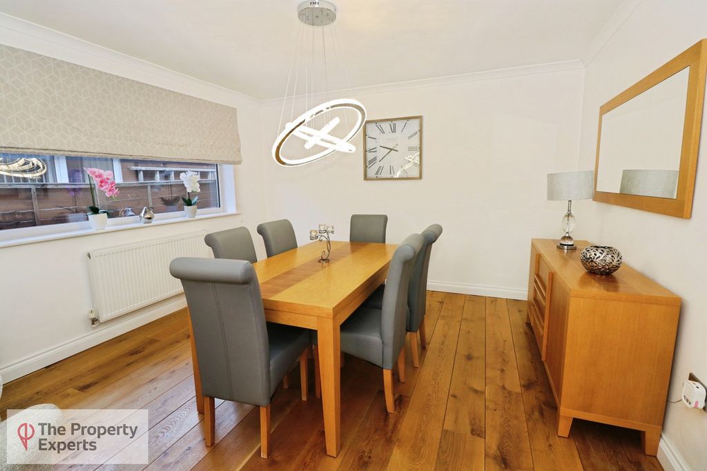 Property photo 3 of 24