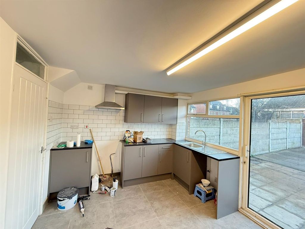 Property photo 3 of 9 5.Jpg