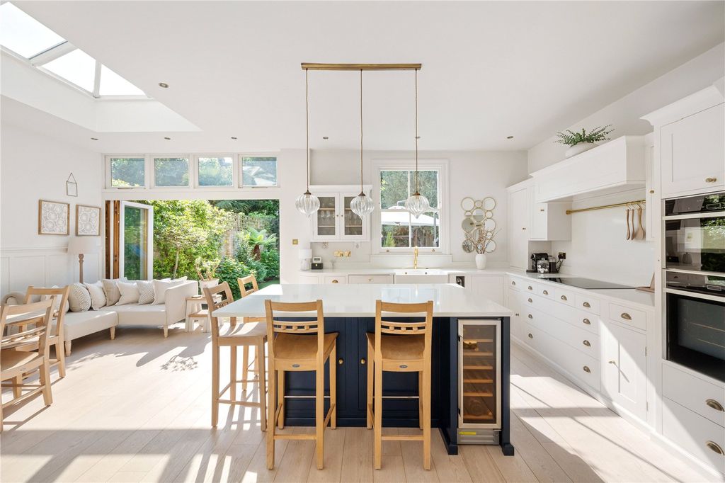 Property photo 1 of 34 Picture No. 22