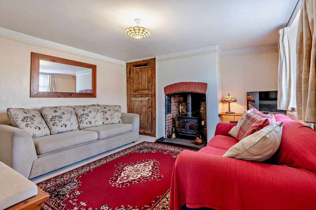 Property photo 3 of 13 Sitting Room