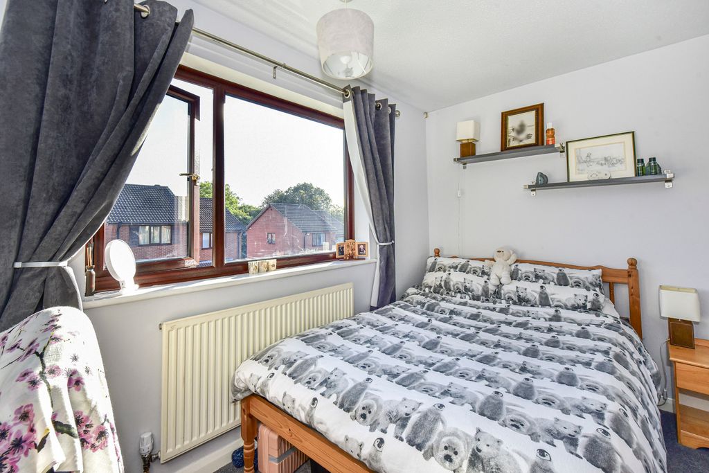 Property photo 3 of 16 Img_2496