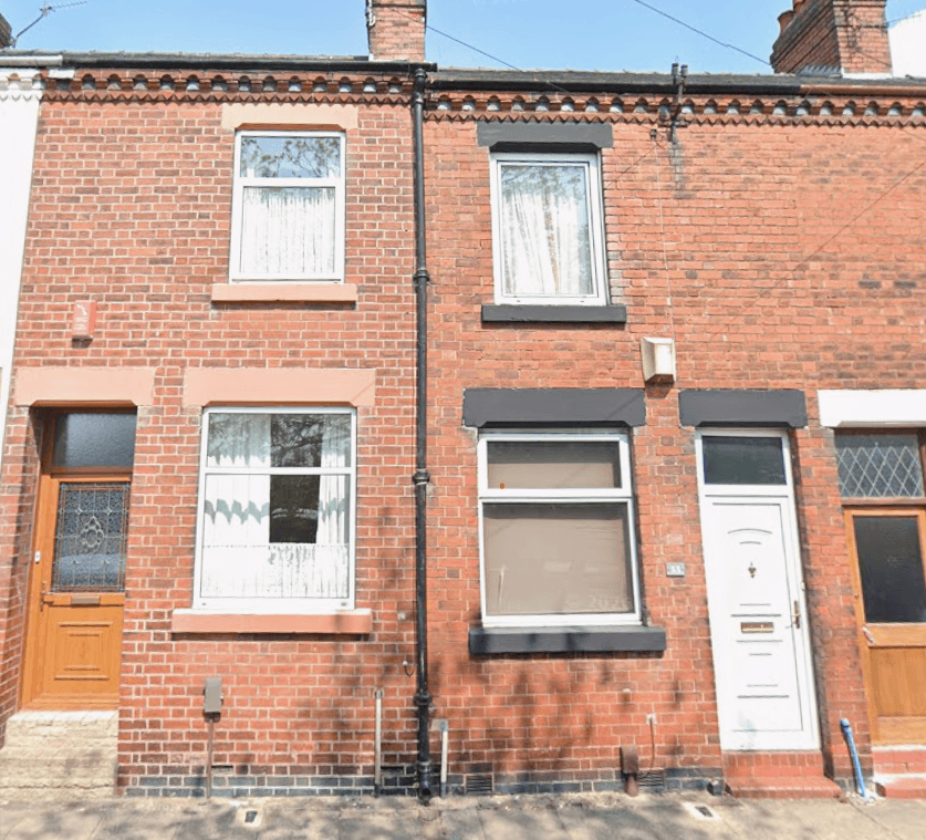 Property photo 1 of 12 2 Bed Terraced House For Sale Stoke Old Road, Stoke-On-Trent St4