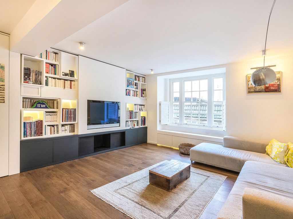 Property photo 3 of 12 Clarewood Court