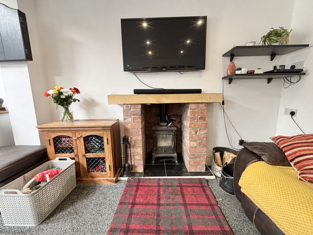 Property photo 3 of 31