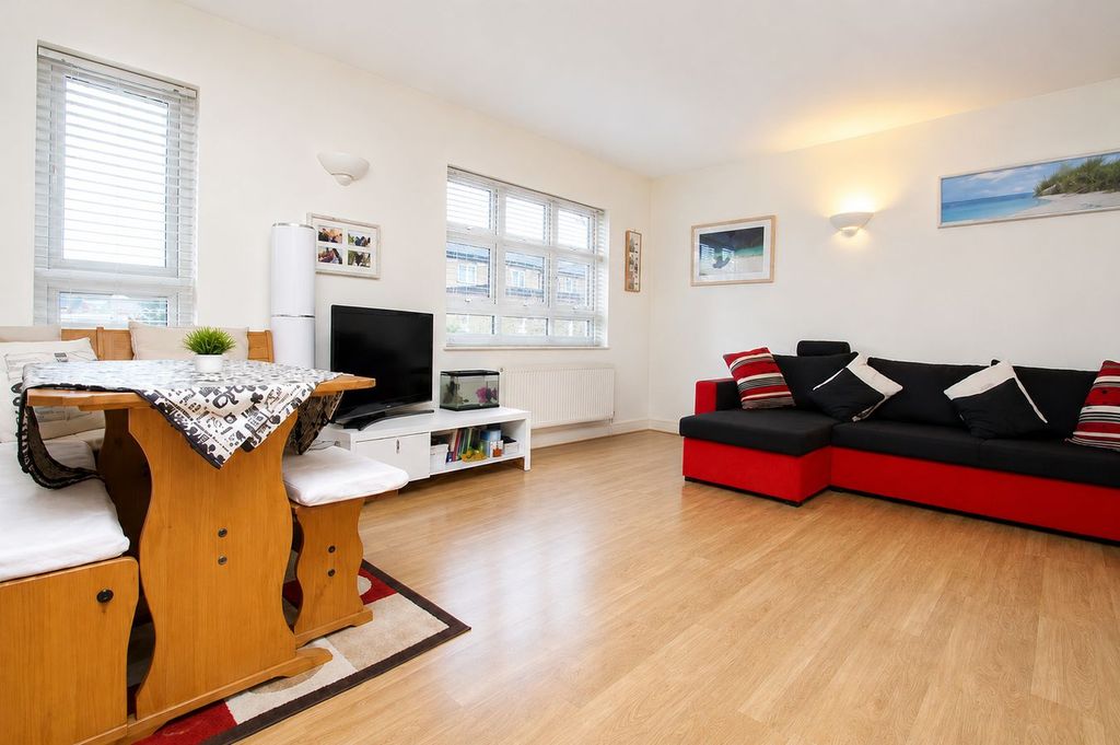 Property photo 1 of 5
