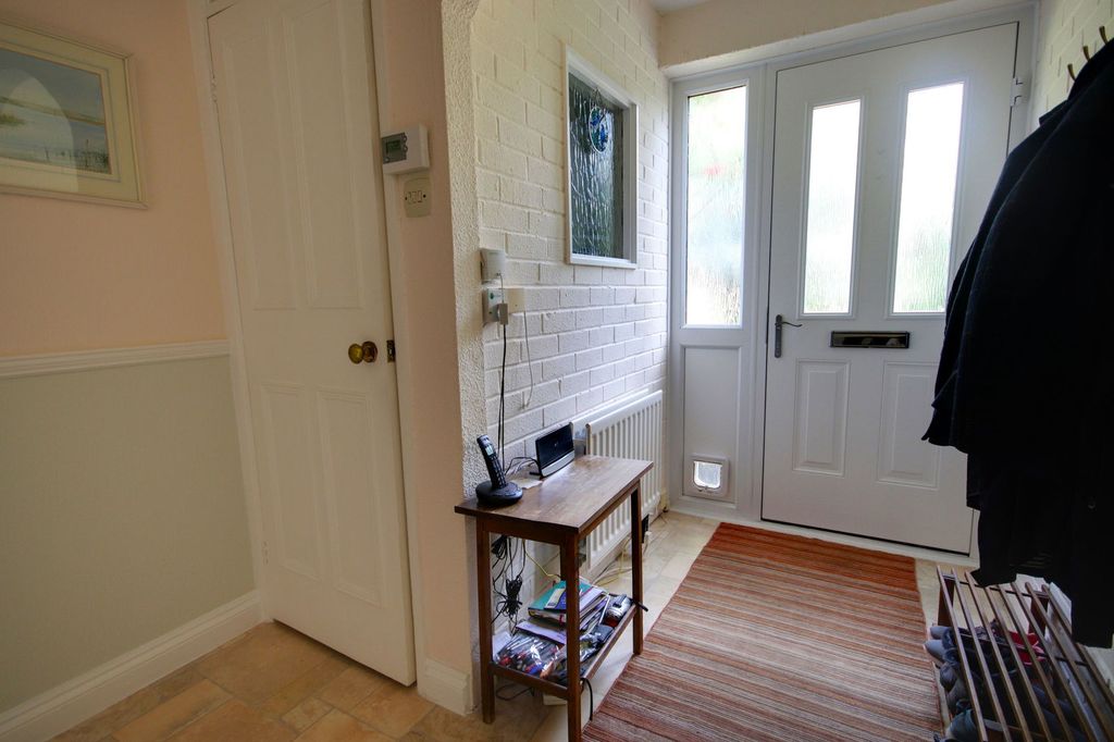 Property photo 3 of 31