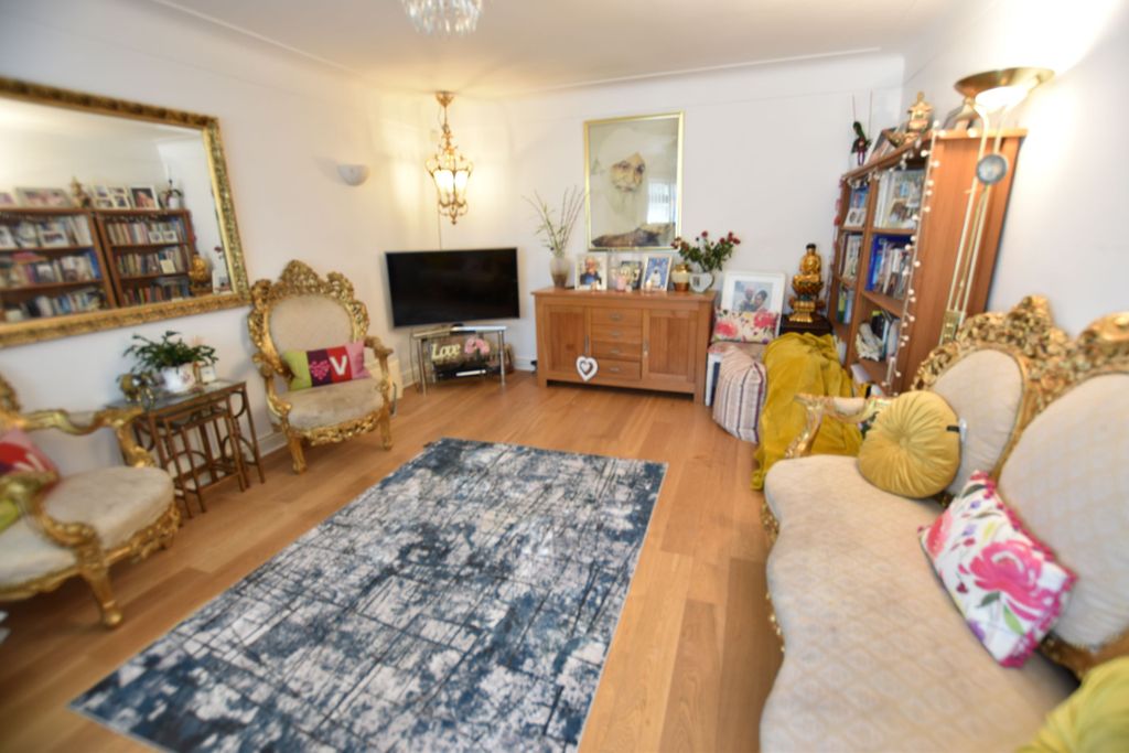 Property photo 2 of 26