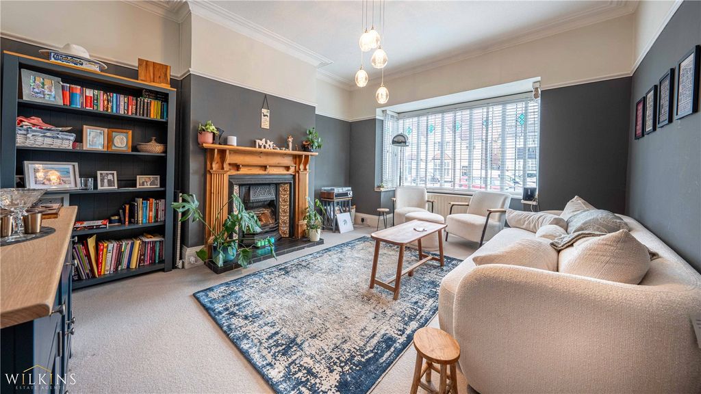 Property photo 3 of 43 Picture No. 13