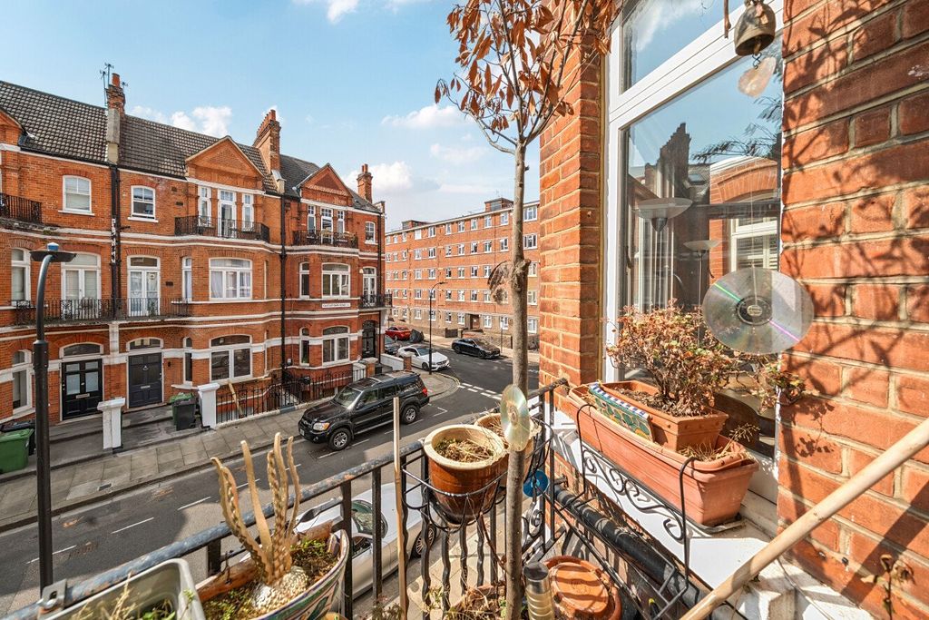 Property photo 3 of 8 Picture No. 02