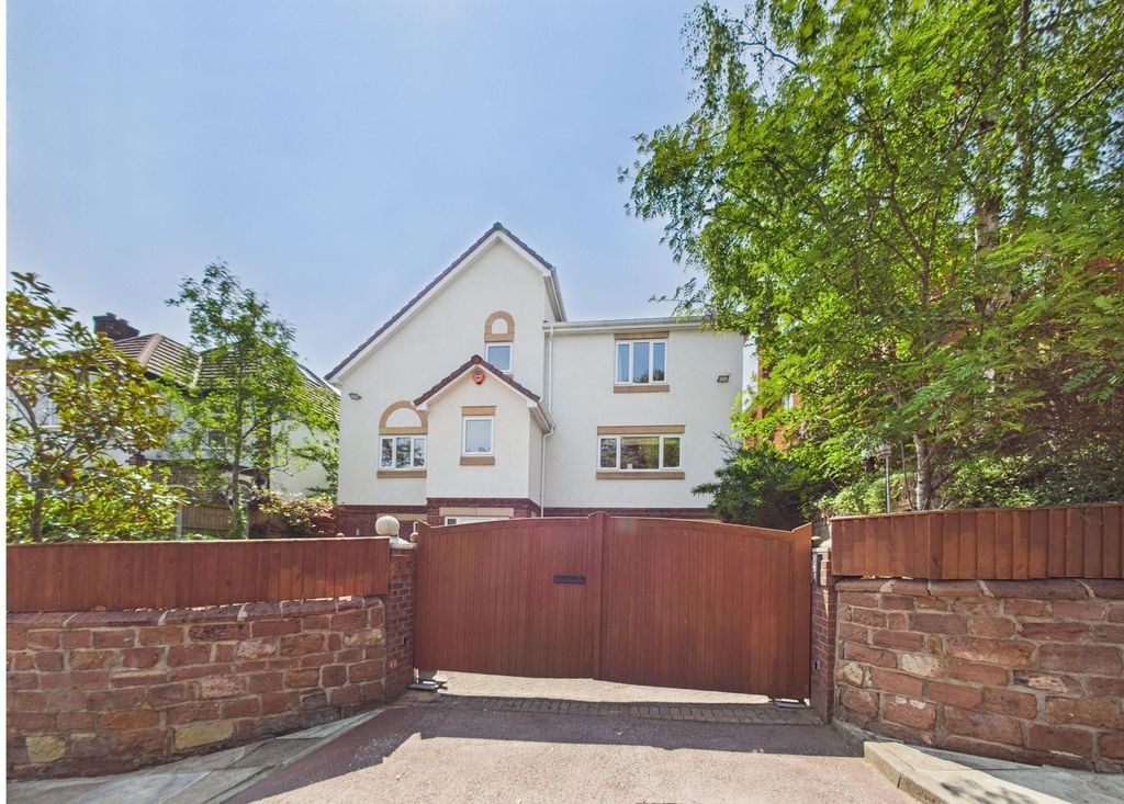 Property photo 1 of 36