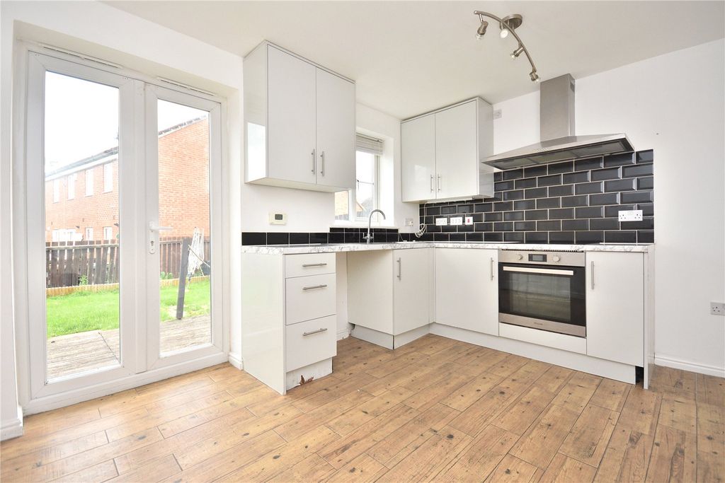 Property photo 3 of 12 Picture No. 08