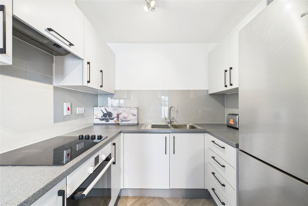 Property photo 1 of 7 Picture No. 16