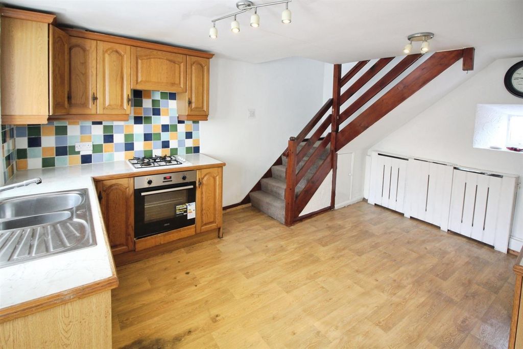 Property photo 3 of 10 Kitchen/Diner