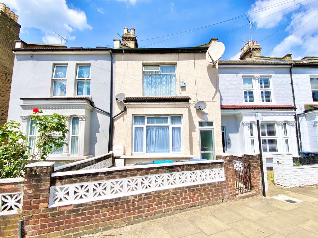 Property photo 1 of 22