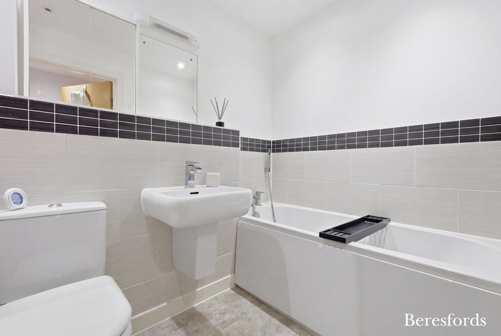 Property photo 3 of 16 Picture No. 07