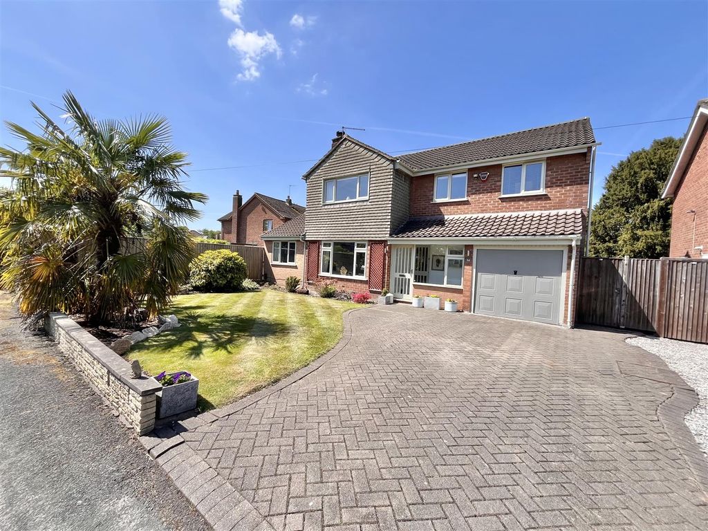 Property photo 1 of 27