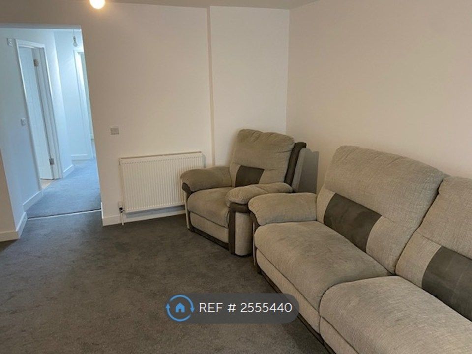 Property photo 2 of 9 Lounge