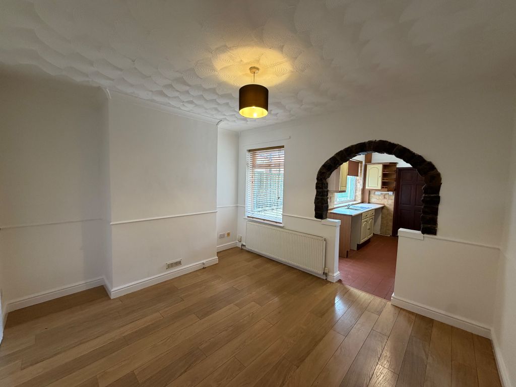 Property photo 3 of 11 Photograph 3
