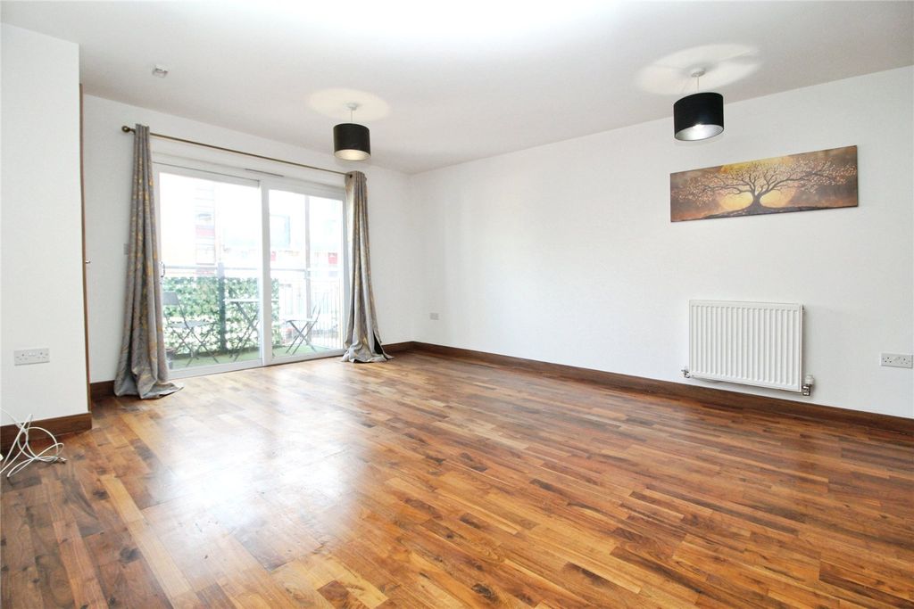 Property photo 2 of 10 Picture No. 22