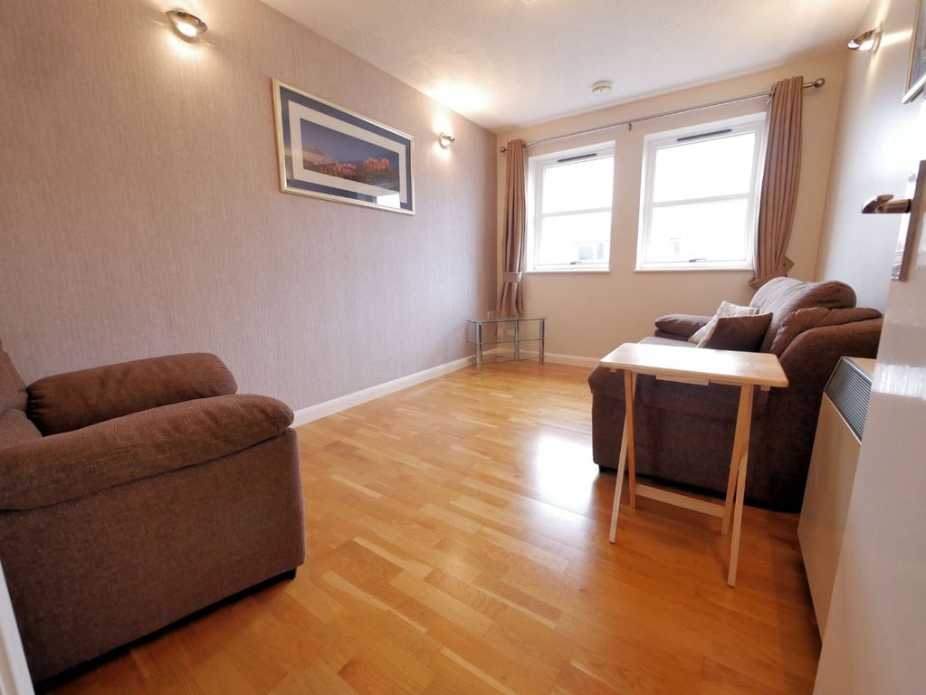 Property photo 3 of 11 Photo 3